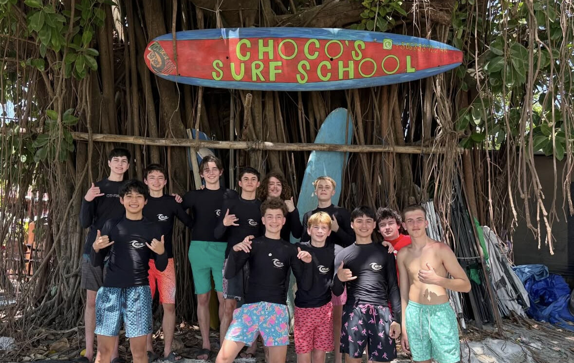 Group photo at Choco's Surf School